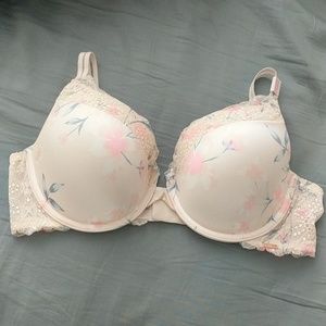 Victoria's secret Pink date t-shirt bra